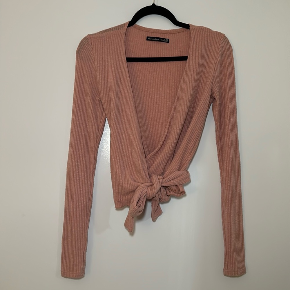 Abercrombie & Fitch ribbed sweater